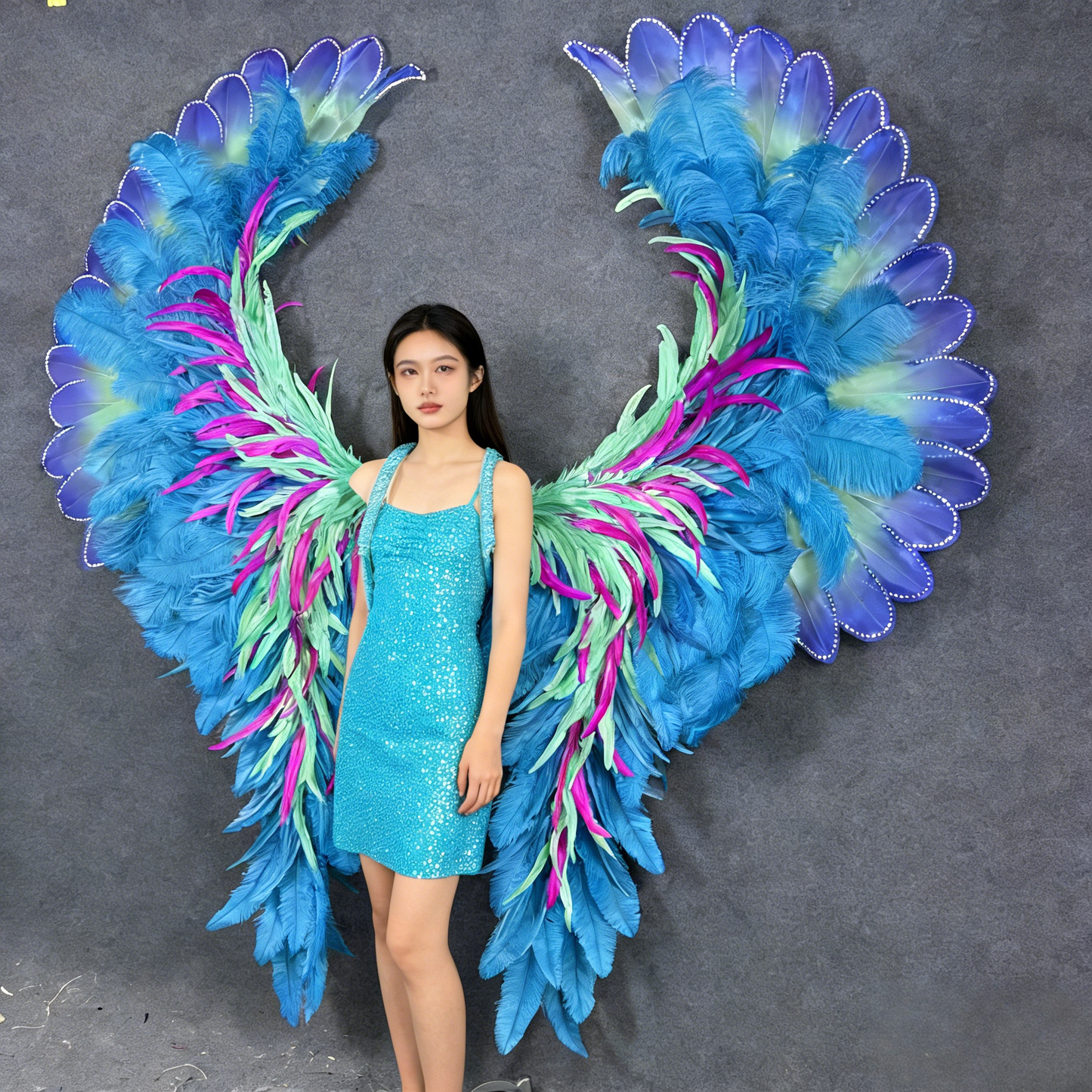 New Ostrich Feather Contrast Rooster Tail Wings, Catwalk, Commercial Show & Competition Performance Props