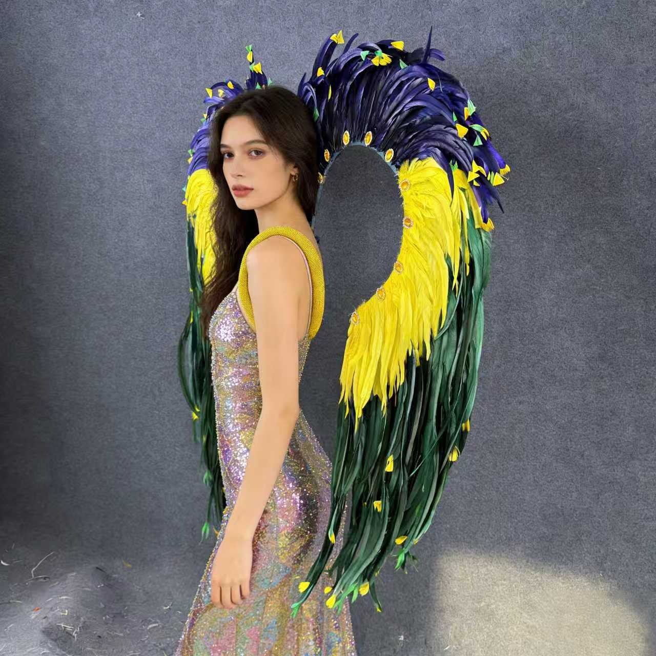 Custom Contrast Color Rooster Tail Wings, Performance Props for Opening Dance, Amusement Park Parades & Carnival Shows